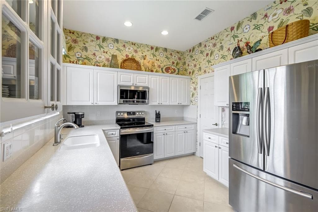 9687 Cypress Hammock Cir 202, Estero, FL 34135-11