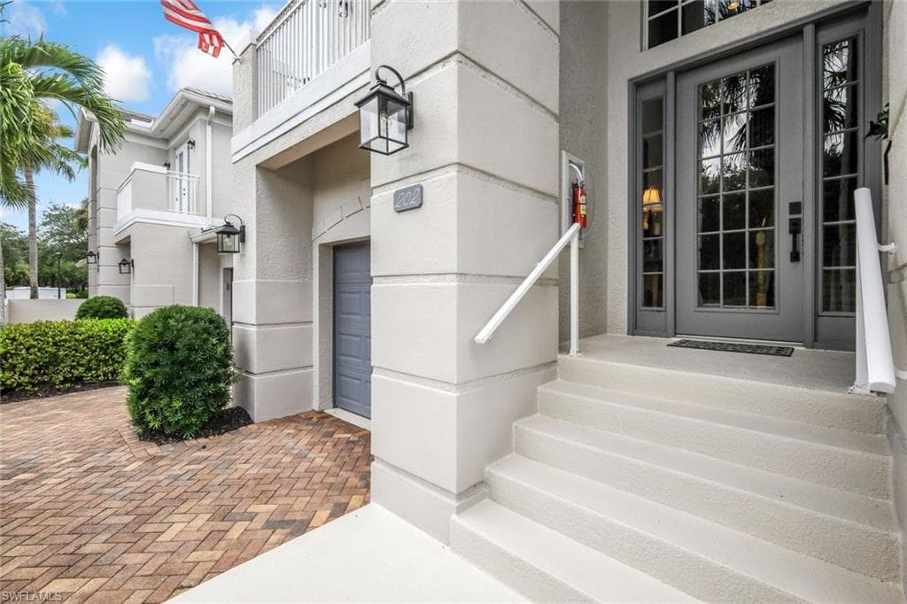 9687 Cypress Hammock Cir 202, Estero, FL 34135-28