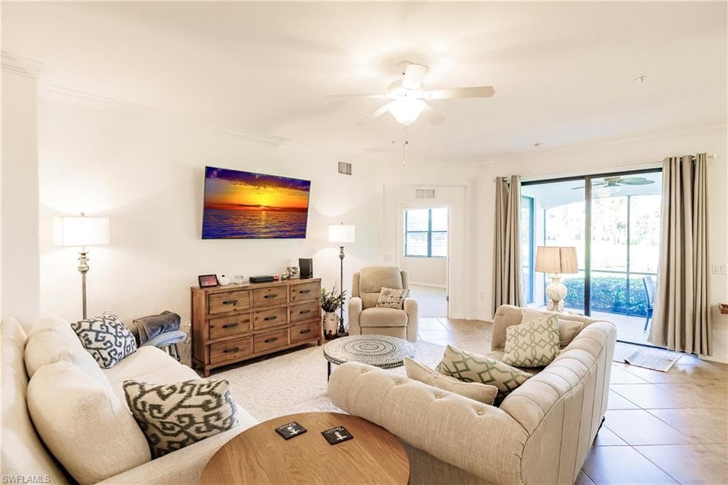 3157 Aviamar Cir 102, Naples, FL 34114-10