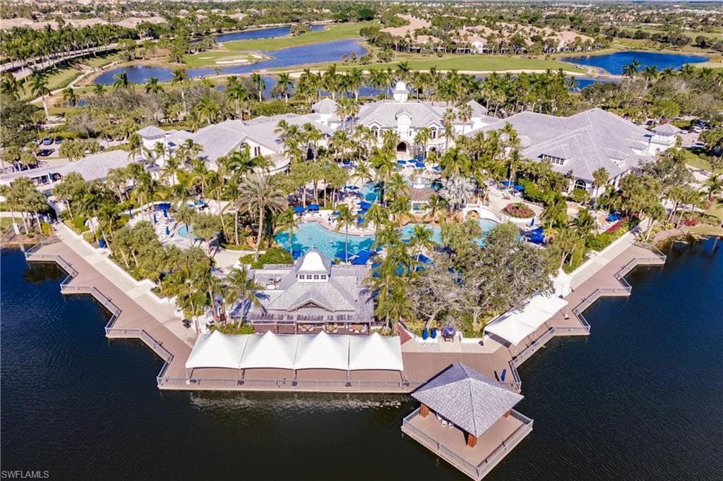 3157 Aviamar Cir 102, Naples, FL 34114-1