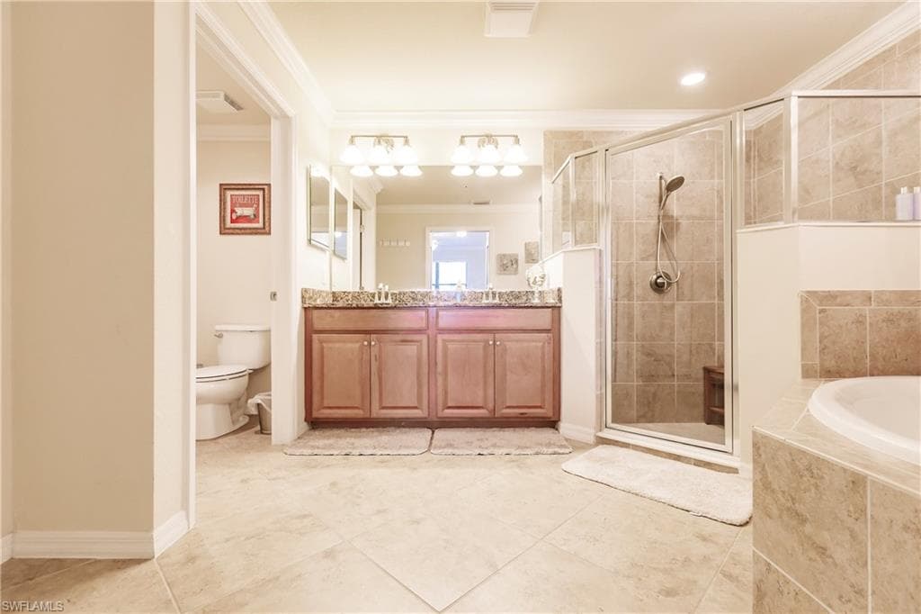 3157 Aviamar Cir 102, Naples, FL 34114-28