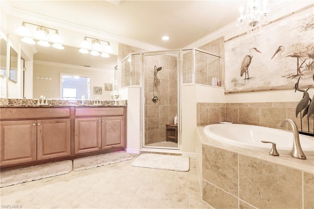 3157 Aviamar Cir 102, Naples, FL 34114-29