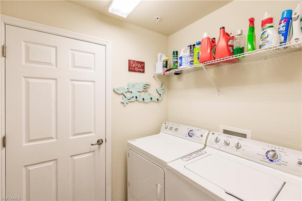 3157 Aviamar Cir 102, Naples, FL 34114-33