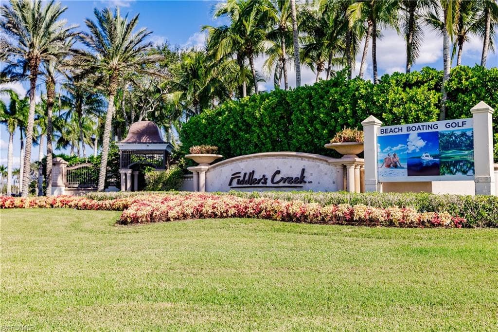 3157 Aviamar Cir 102, Naples, FL 34114-37