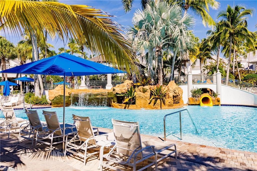 3157 Aviamar Cir 102, Naples, FL 34114-44