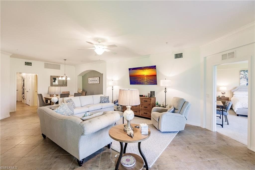 3157 Aviamar Cir 102, Naples, FL 34114-6