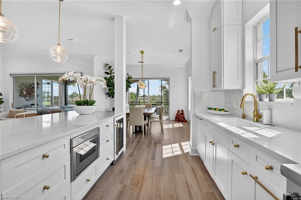 3190 Serenity Ct 202, Naples, FL 34114-9