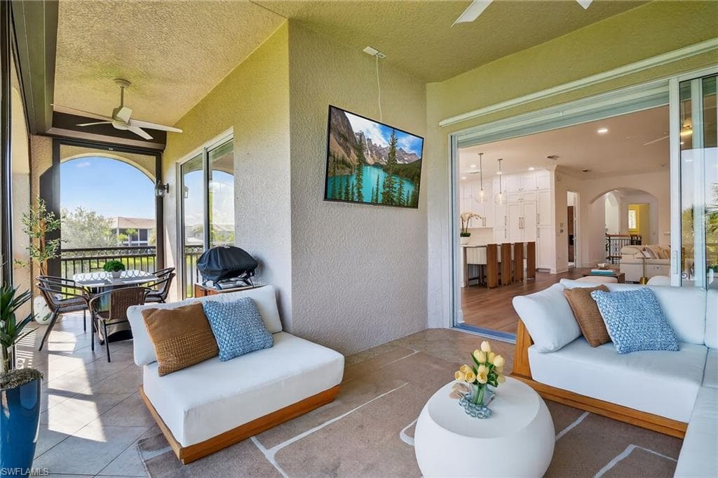 3190 Serenity Ct 202, Naples, FL 34114-22