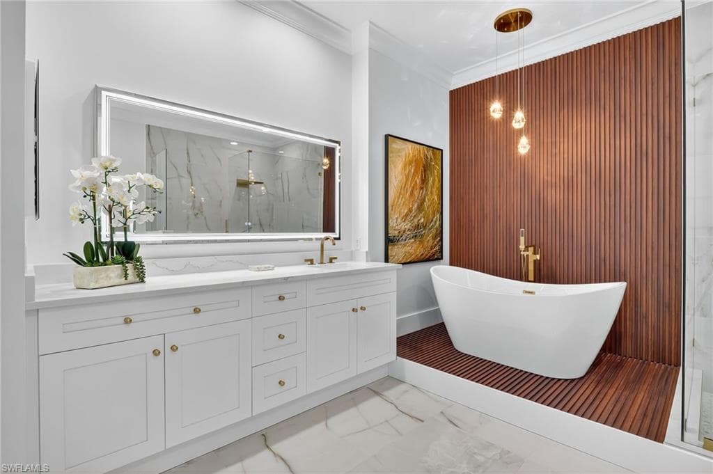 3190 Serenity Ct 202, Naples, FL 34114-30