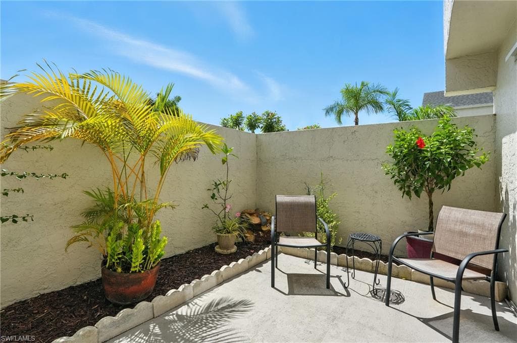 3130 Kings Lake Blvd 7543, Naples, FL 34112-18