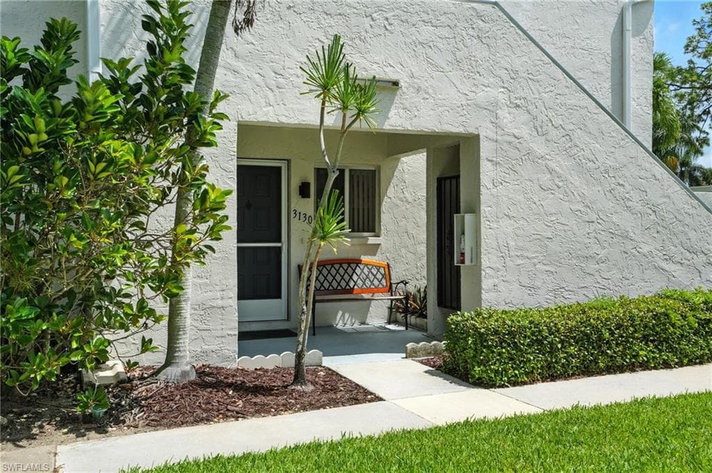 3130 Kings Lake Blvd 7543, Naples, FL 34112-5