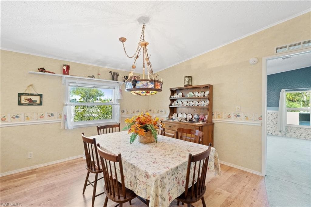 278 Riverwood Rd, Naples, FL 34114-10