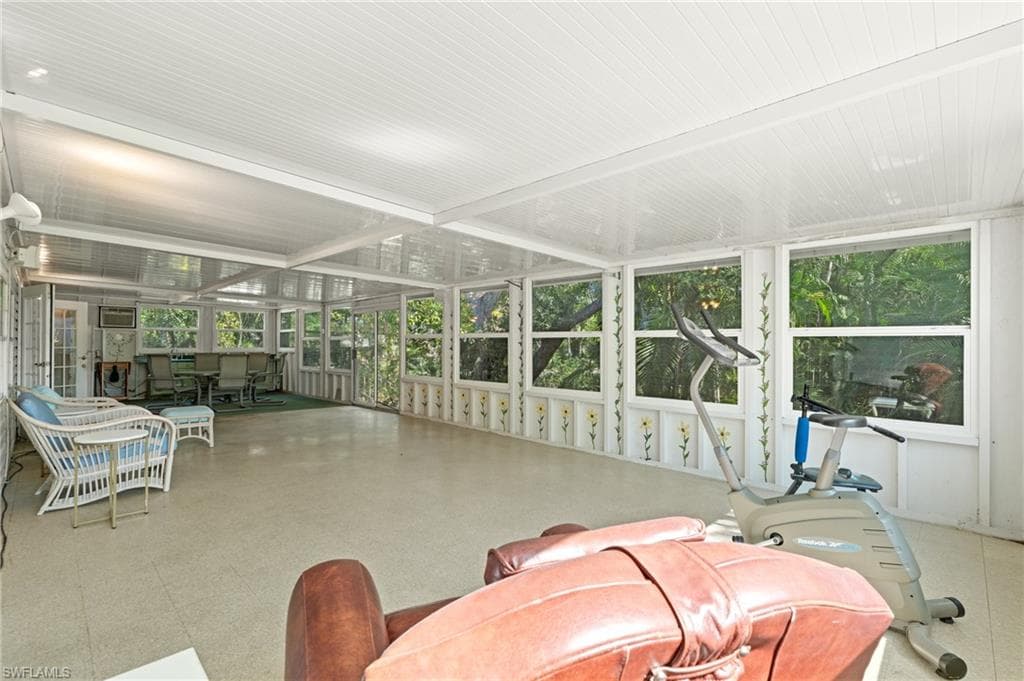 278 Riverwood Rd, Naples, FL 34114-31