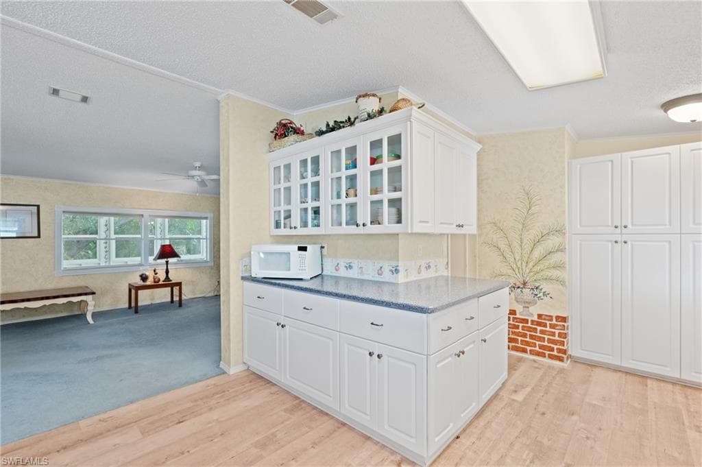 278 Riverwood Rd, Naples, FL 34114-6