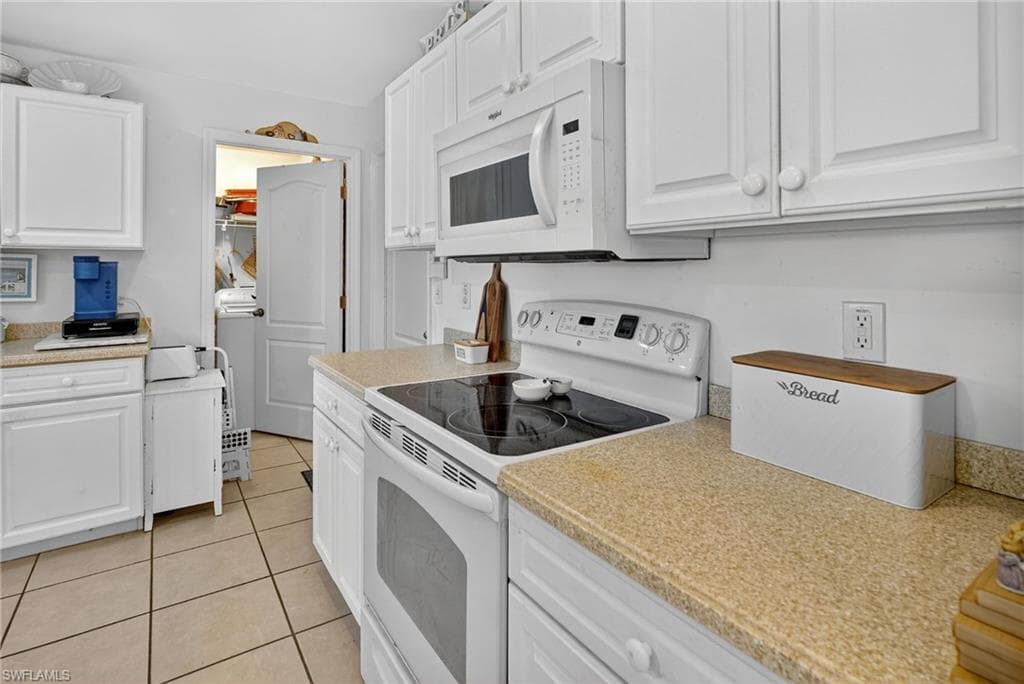 3600 38th St, Cape Coral, FL 33993-7