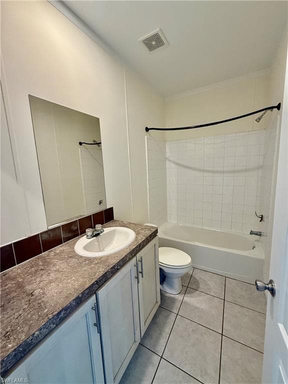 4660 43rd Ave NE, Naples, FL 34120-14