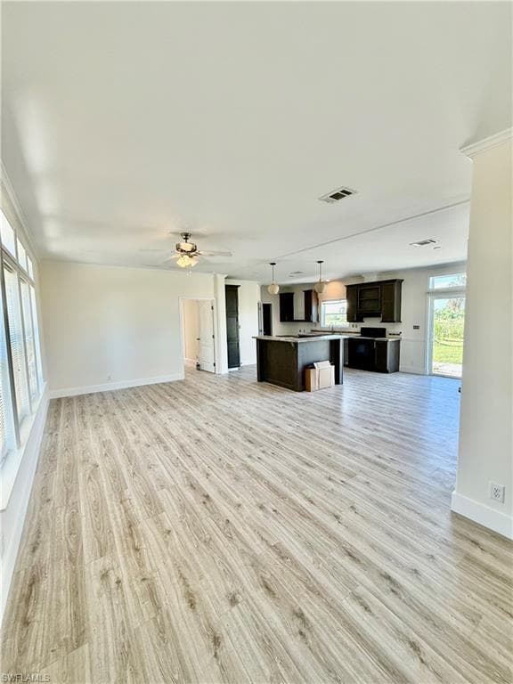 4660 43rd Ave NE, Naples, FL 34120-22