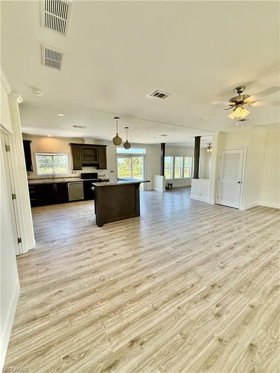 4660 43rd Ave NE, Naples, FL 34120-26