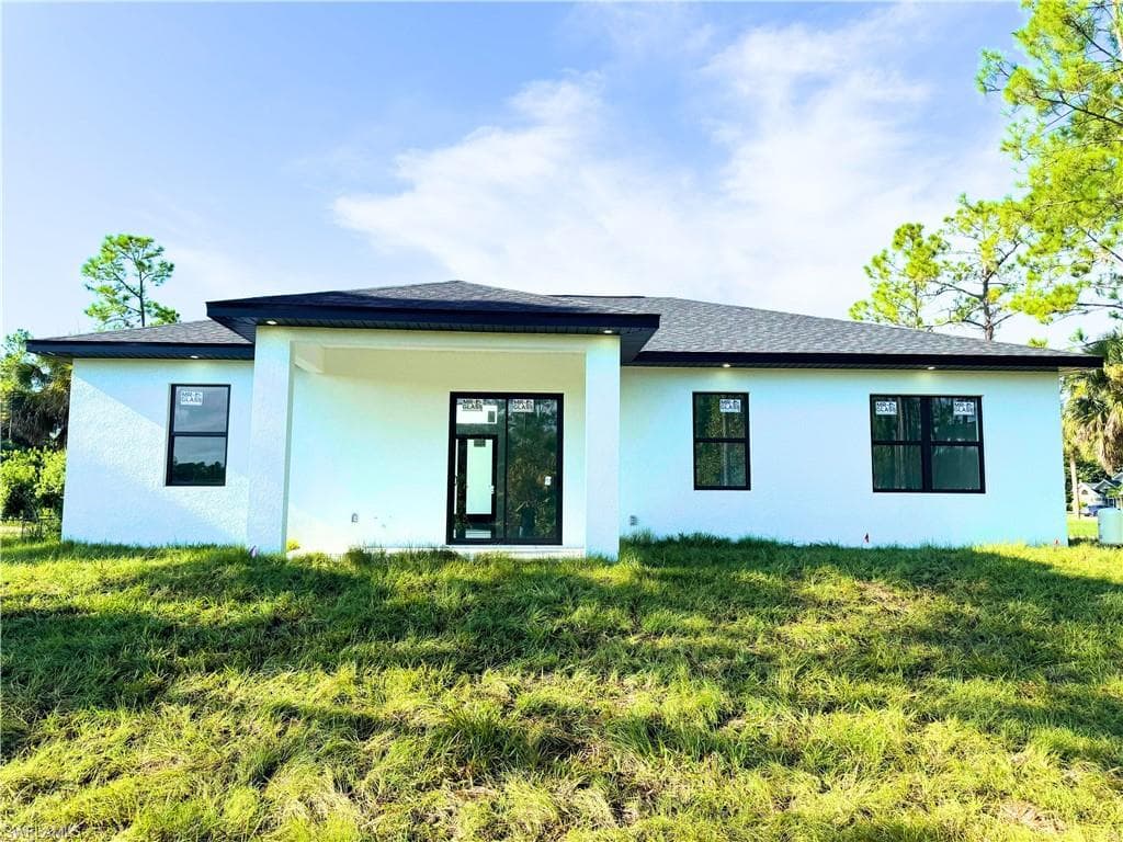 103 6th St, Lehigh Acres, FL 33972-30