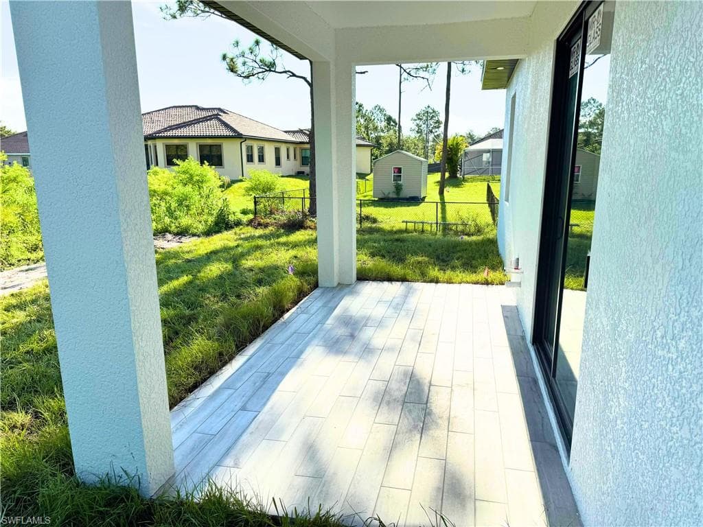 103 6th St, Lehigh Acres, FL 33972-31