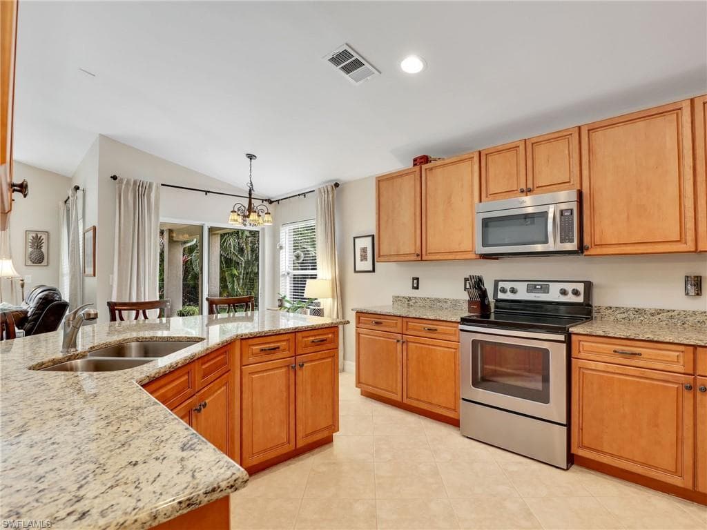 2446 Butterfly Palm Dr, Naples, FL 34119-21