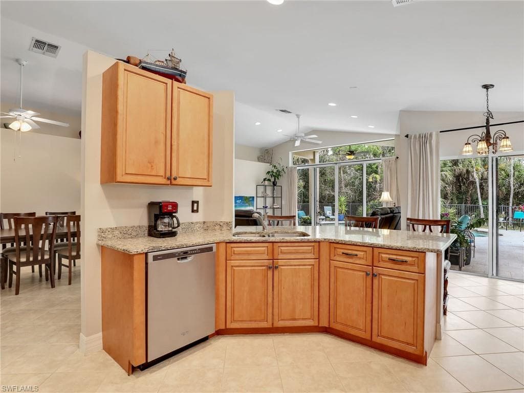 2446 Butterfly Palm Dr, Naples, FL 34119-22