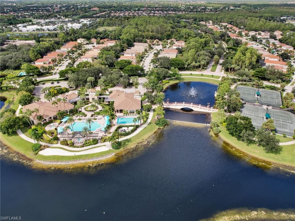 2446 Butterfly Palm Dr, Naples, FL 34119-42
