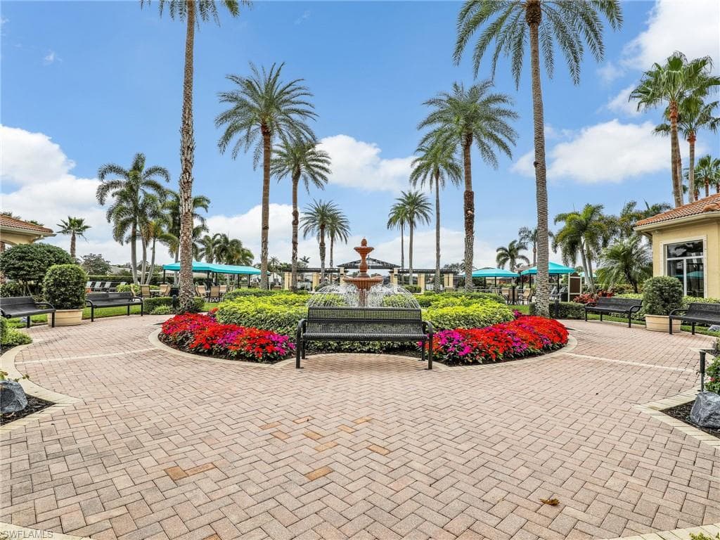 2446 Butterfly Palm Dr, Naples, FL 34119-43
