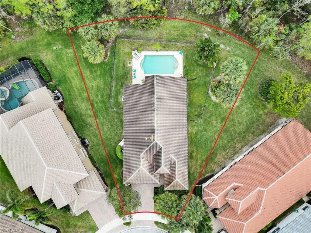 2446 Butterfly Palm Dr, Naples, FL 34119-4