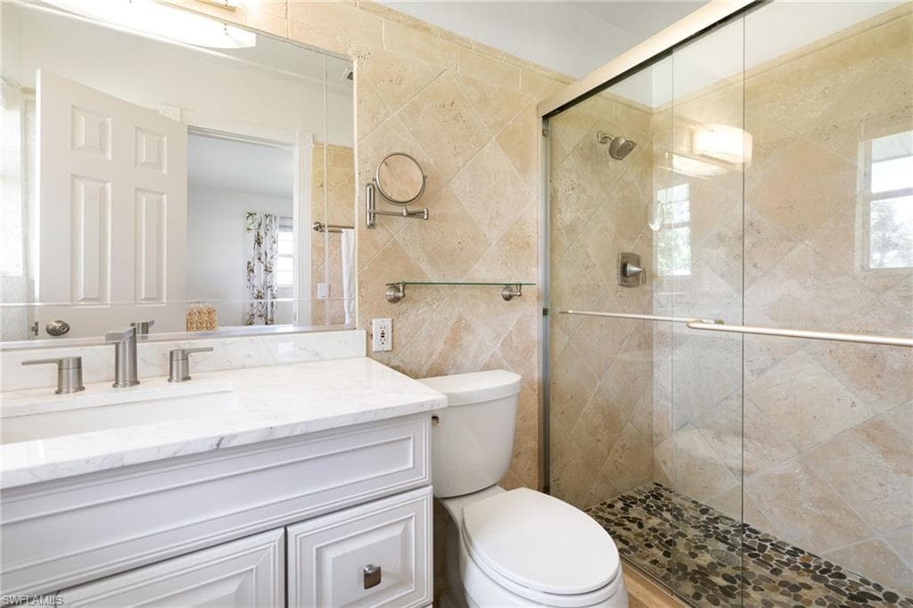 702 107th Ave N, Naples, FL 34108-14