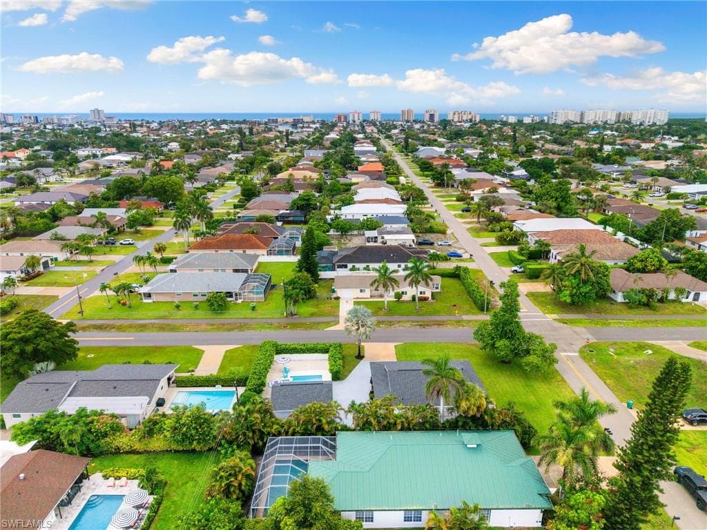 702 107th Ave N, Naples, FL 34108-44