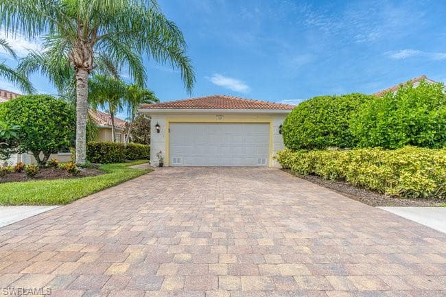 7630 Novara Ct, Naples, FL 34114-3