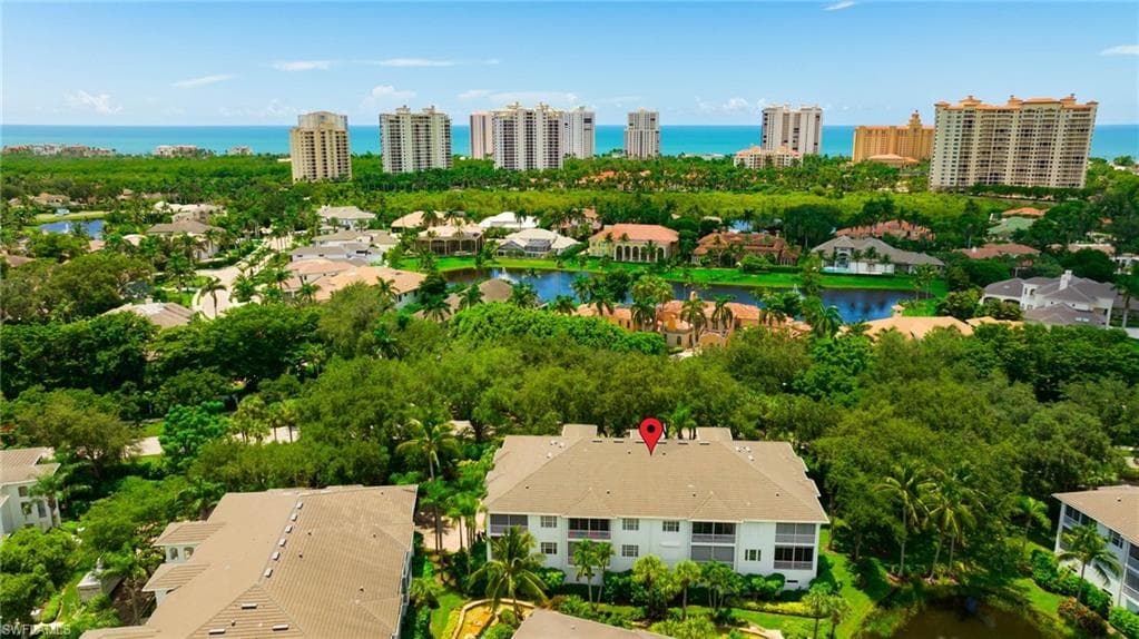 831 Sailaway Ln 202, Naples, FL 34108-43