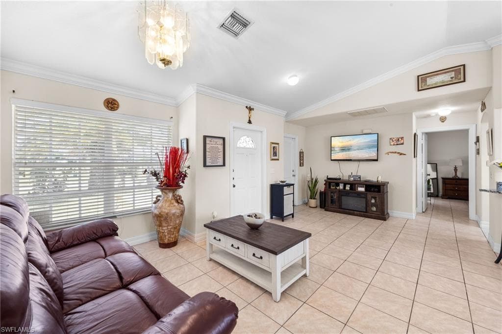 1731 Trafalgar Pkwy, Cape Coral, FL 33991-9