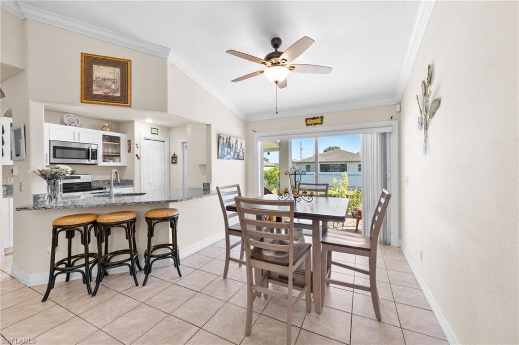 1731 Trafalgar Pkwy, Cape Coral, FL 33991-14