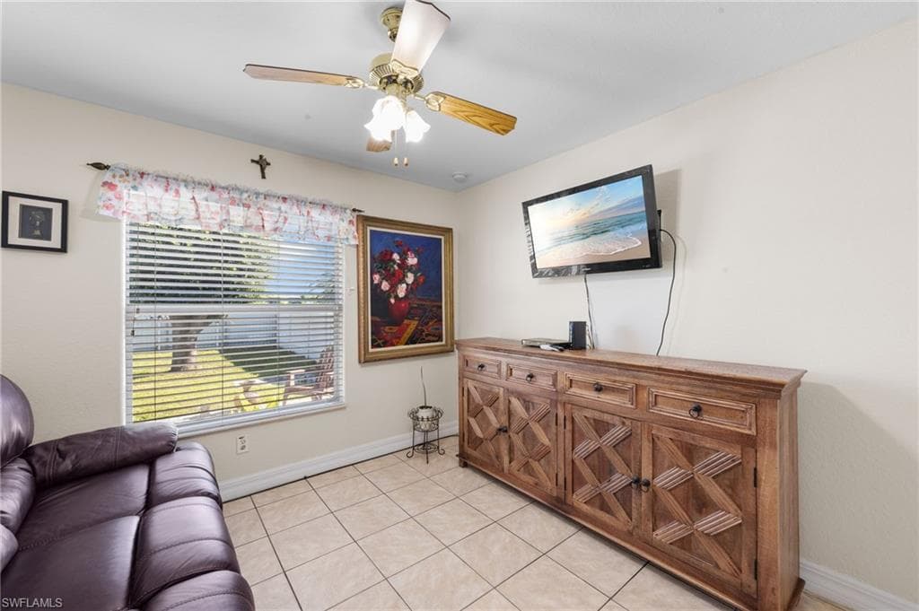 1731 Trafalgar Pkwy, Cape Coral, FL 33991-19