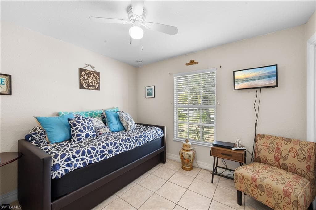 1731 Trafalgar Pkwy, Cape Coral, FL 33991-21