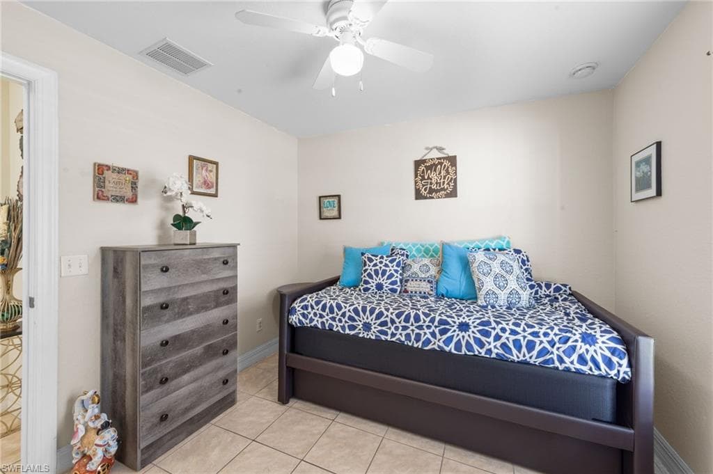 1731 Trafalgar Pkwy, Cape Coral, FL 33991-22