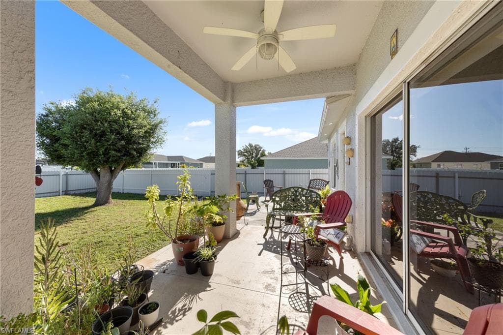 1731 Trafalgar Pkwy, Cape Coral, FL 33991-25