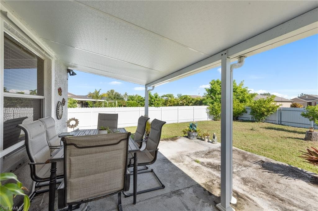 1731 Trafalgar Pkwy, Cape Coral, FL 33991-27