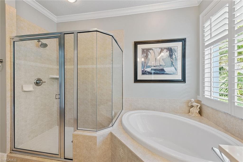4710 Shinnecock Hills Ct 202, Naples, FL 34112-19