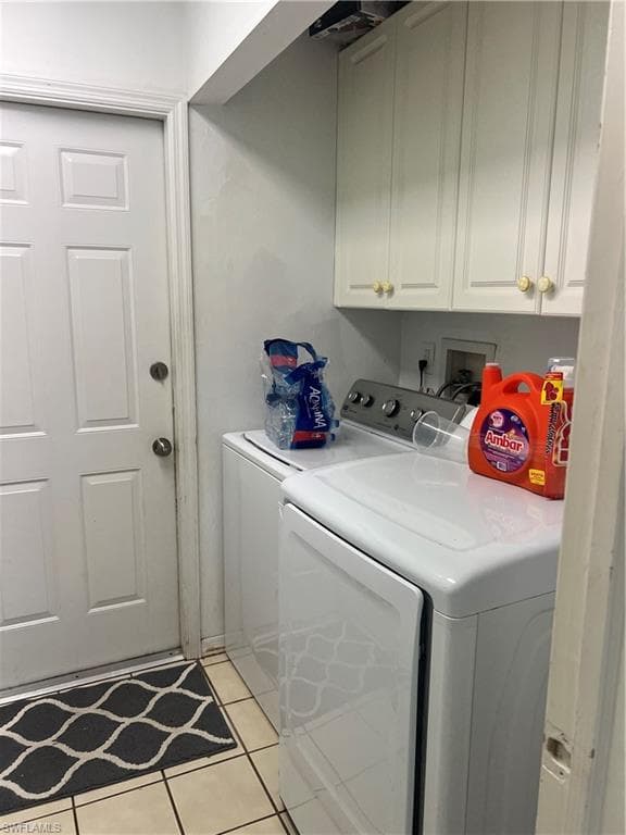 3311 25th Ave SW, Naples, FL 34117-24