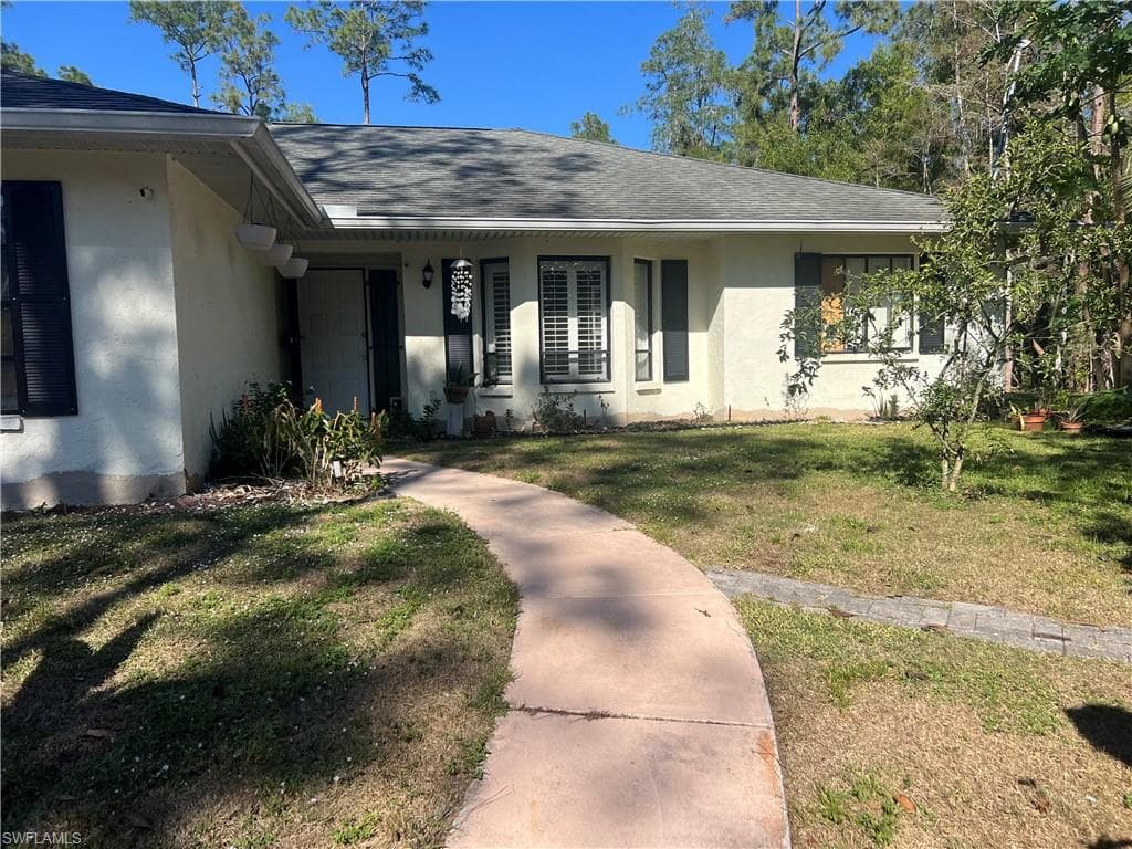 3311 25th Ave SW, Naples, FL 34117-2