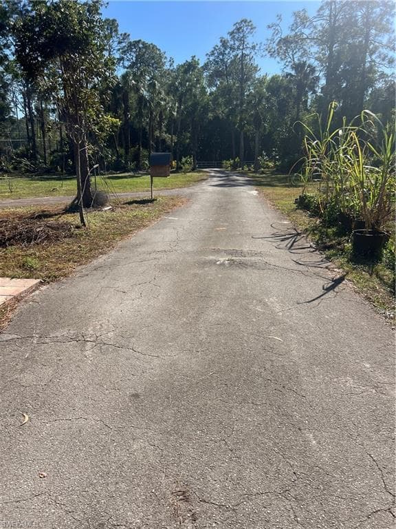 3311 25th Ave SW, Naples, FL 34117-7