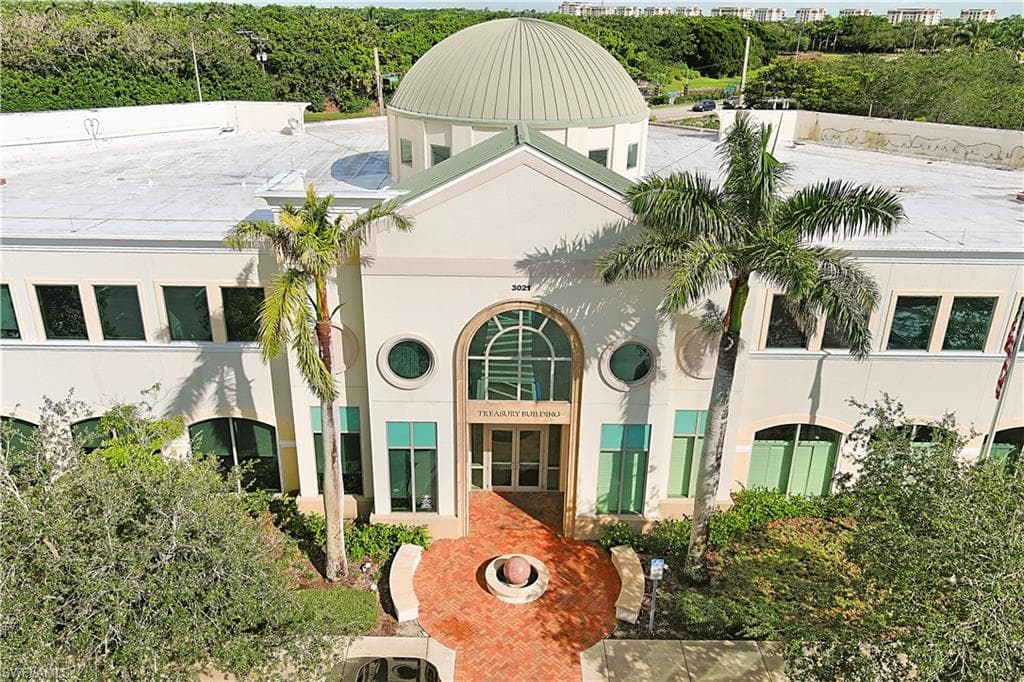 3021 Airport Rd N 103, Naples, FL 34105-6