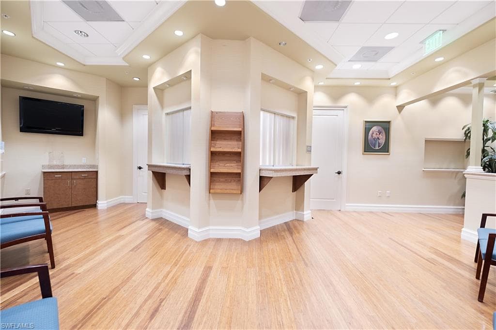 3021 Airport Rd N 103, Naples, FL 34105-8