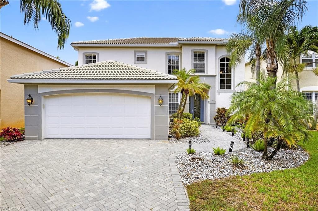 9896 Colonial Walk S, Estero, FL 33928-2
