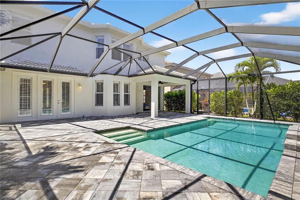 9896 Colonial Walk S, Estero, FL 33928-32