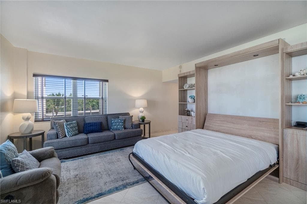 220 Seaview Ct 405, Marco Island, FL 34145-17
