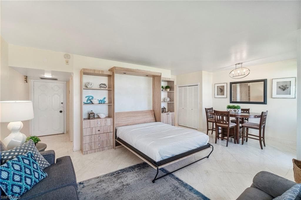 220 Seaview Ct 405, Marco Island, FL 34145-18